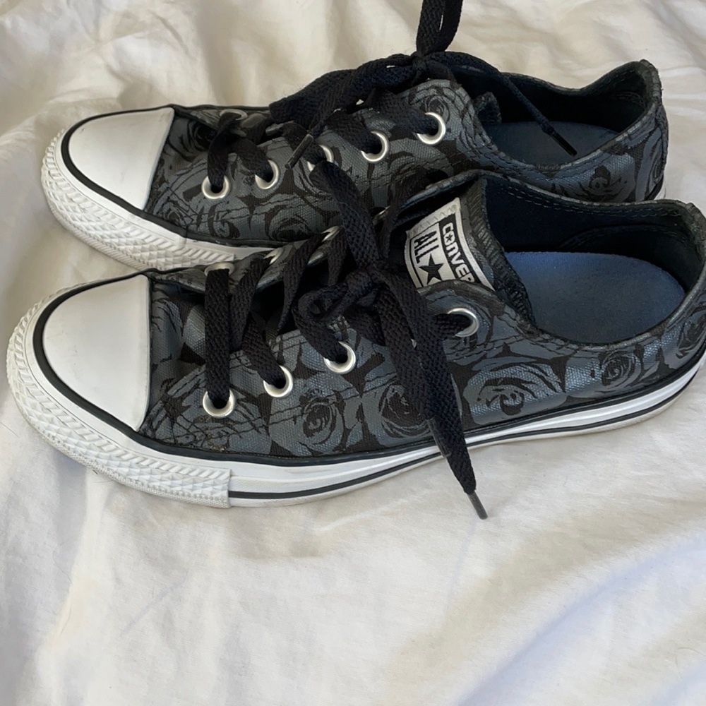 Converse Chuck Taylor All Star Low Top Sneakers - Black Rose Print